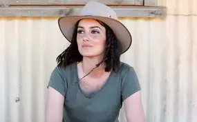 Sara la Fountain