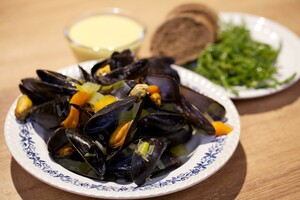 Zeeuwse mosselen met zeekraalsalade