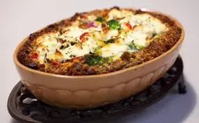 Broccoli-paprikataart met geitenkaas