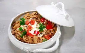Paprikakip met noedels van oma Katalin