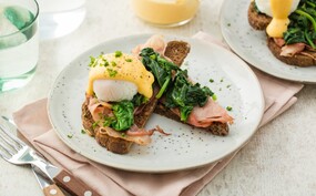 Eggs benedict
