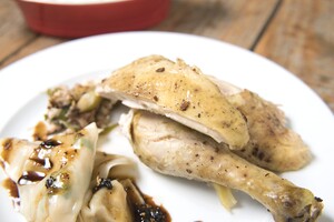 Bedelaarskip met dimsum en hoisinsaus