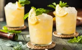Limoncello Spritz