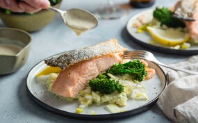 Dragon-pastinaakpuree met zalm uit de oven  