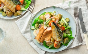 Hollandse aardappelsalade met gerookte makreel 