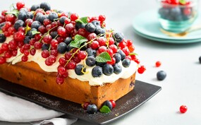 Yoghurtcake met bessen