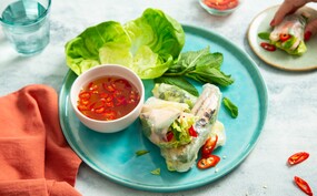 Chao tom van de barbecue in rijstpapier