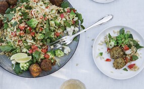 Tabouleh met bloemkool en falafel