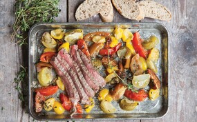 Gemarineerde biefstuk met geroosterde tomatensalade 