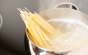 pastawater saus binden