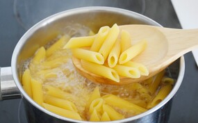 zout en olie pasta koken