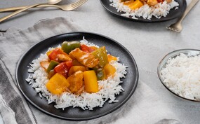 Zelfgemaakte chicken tonight met rijst