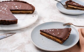 Chocoladetaart met gezouten karamel
