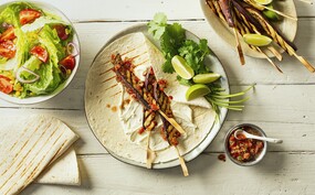 Auberginespies van de grill met tortilla en salade (LS)_0033.jpg