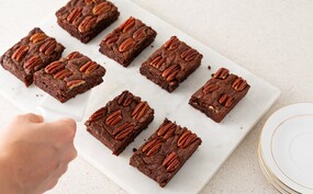 Bacon-maple brownies 