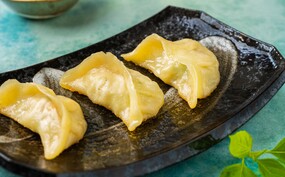 24Kitchen-AsianStreetFood- Gyoza_1.jpg