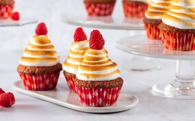 Marshmallow fluff cupcakes