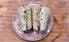 ciabatta broodje met burrata