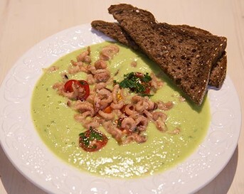Snelle avocadosoep met Hollandse garnalen