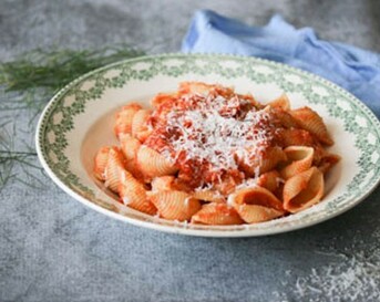 Pasta met krabsaus en verborgen groentes