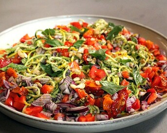 Courghetti met vegan-cashewpesto
