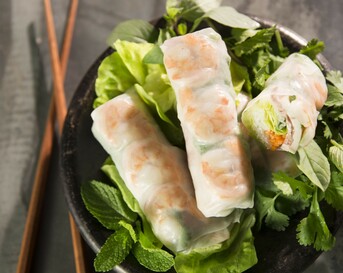 Goi Cuon (springrolls met buikspek en garnaal)