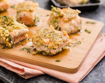 Zalmfilet met notenkruim