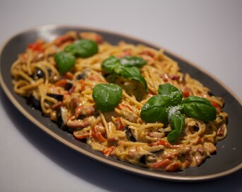 Carbonara con melanzane (carbonara met aubergine)