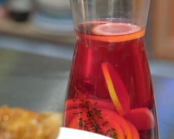 Spicy red ice tea