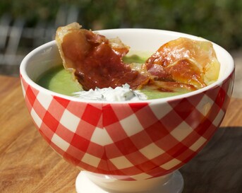Doperwtensoep met munt-crème fraîche