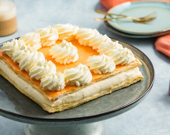 Oranje Tompoucentaart