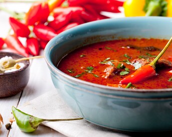 Italiaanse tomatensoep met balletjes