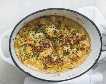 Ovenschotel met bloemkool, mosterd en kaas