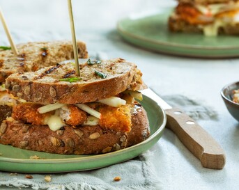 schnitzelsandwich met dragon mayonaise