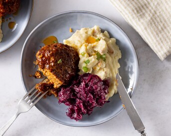 Gehaktbal + rode kool