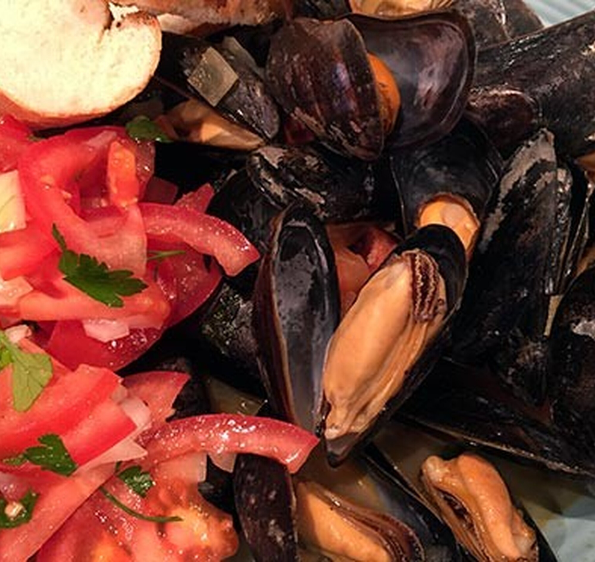 Spaanse mosselen met tomatensalade recept 24Kitchen