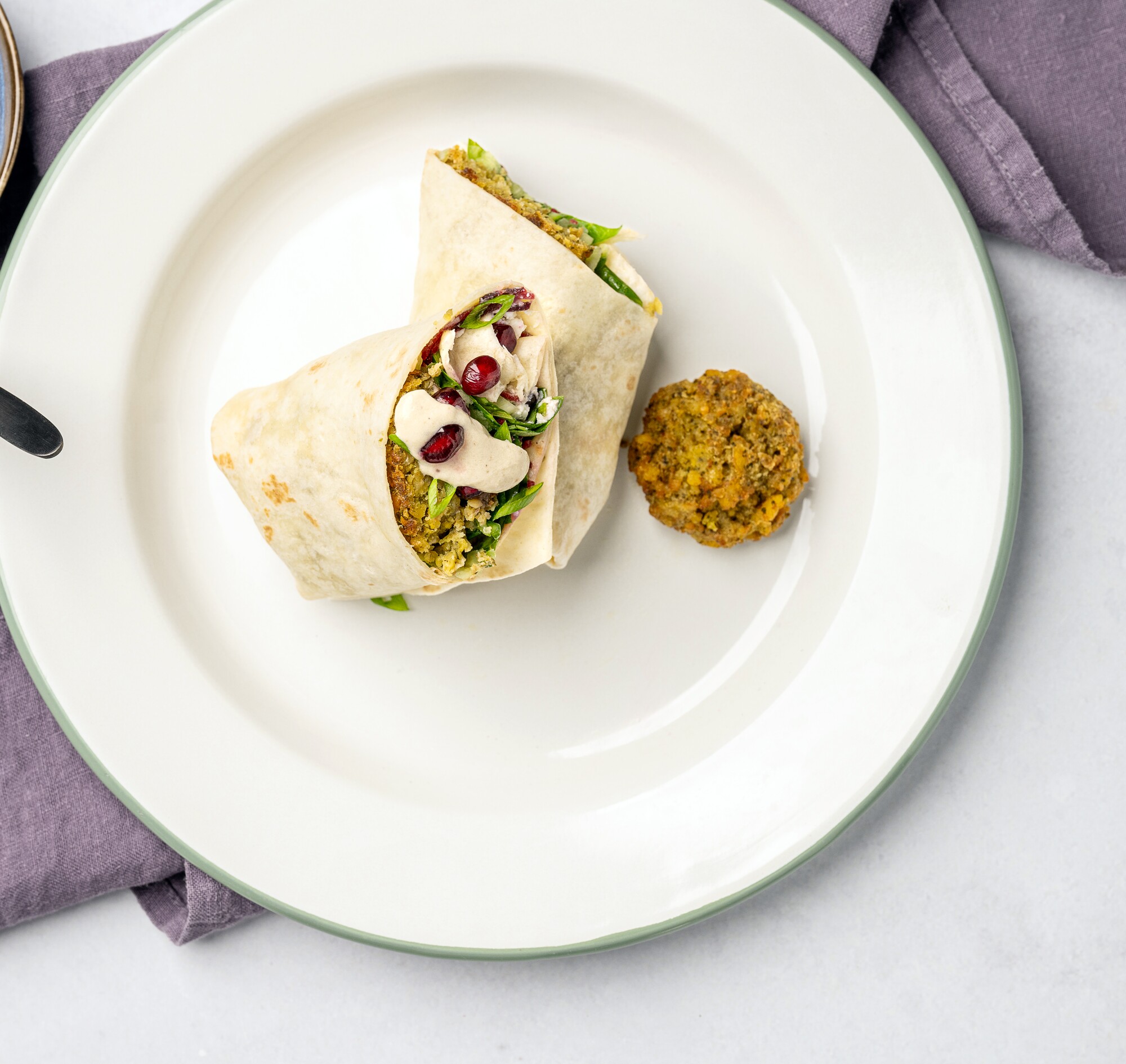 Falafel-wraps met aubergine-crème recept - 24Kitchen Falafel-wraps met aubergine-crème recept - 24Kitchen