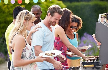 Deze dingen mogen niet ontbreken bij een geslaagde BBQ