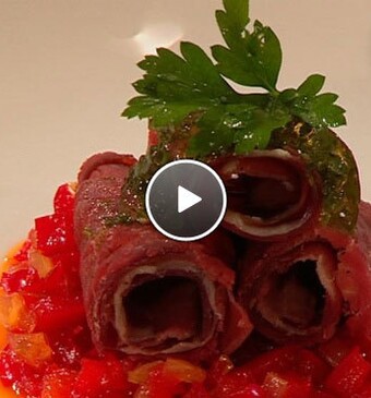 Rosbiefrolletjes met paprikaconfiture