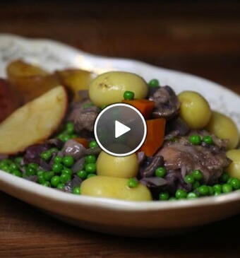 Kippendijtjes in wijnsaus