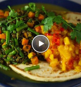 Gekruide linzen met tomaten-mango chutney