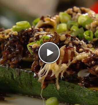 Gevulde courgettes op Cajunstyle