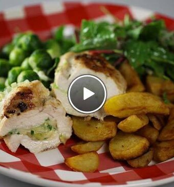 Gevulde kipfilet met opgebakken aardappeltjes