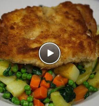 Zelfgemaakte cordon bleu met aardappel groente mix