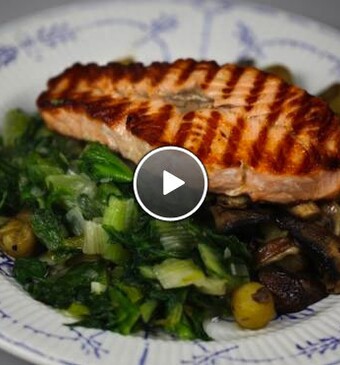 Roergebakken andijvie met zalm en kerrie krieltjes