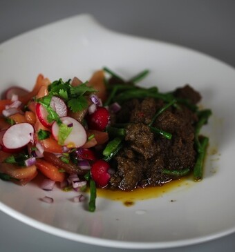 Karni stobá (gestoofd vlees)