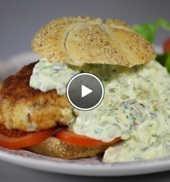 Visburger met zelfgemaakte ravigotesaus