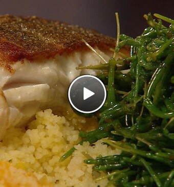 Gebakken kabeljauw met couscous, sinaasappel en Salicornia Cress