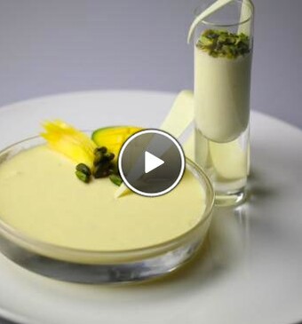 Sikarni met mango-panna cotta