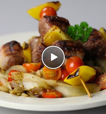 Worstspiesjes met gebakken witlof